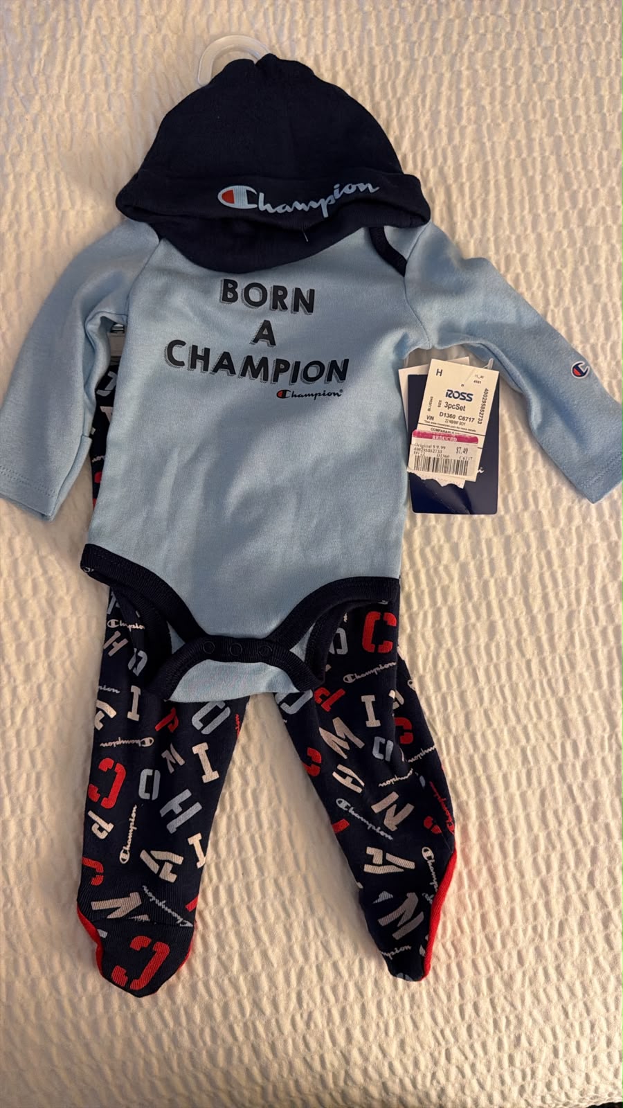 Conjunto Bebê Menino Champion 3 Peças Body Manga Longa, Calça com Pé e Touca